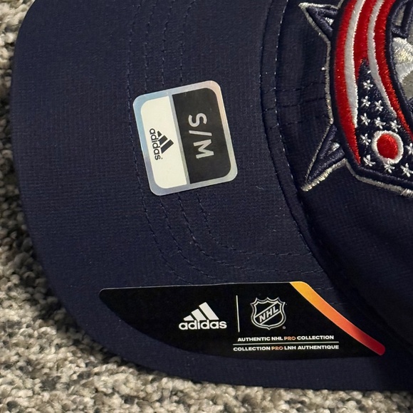 Columbus Blue Jackets Hat - Picture 2 of 6